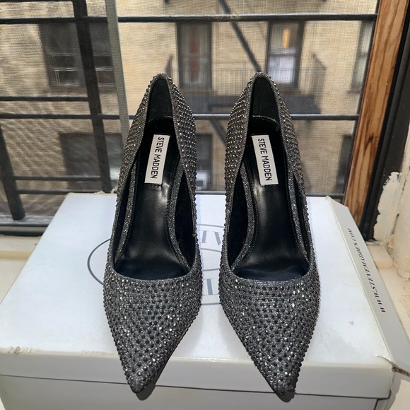 Steve Madden Rhinestone heels - Picture 2 of 7